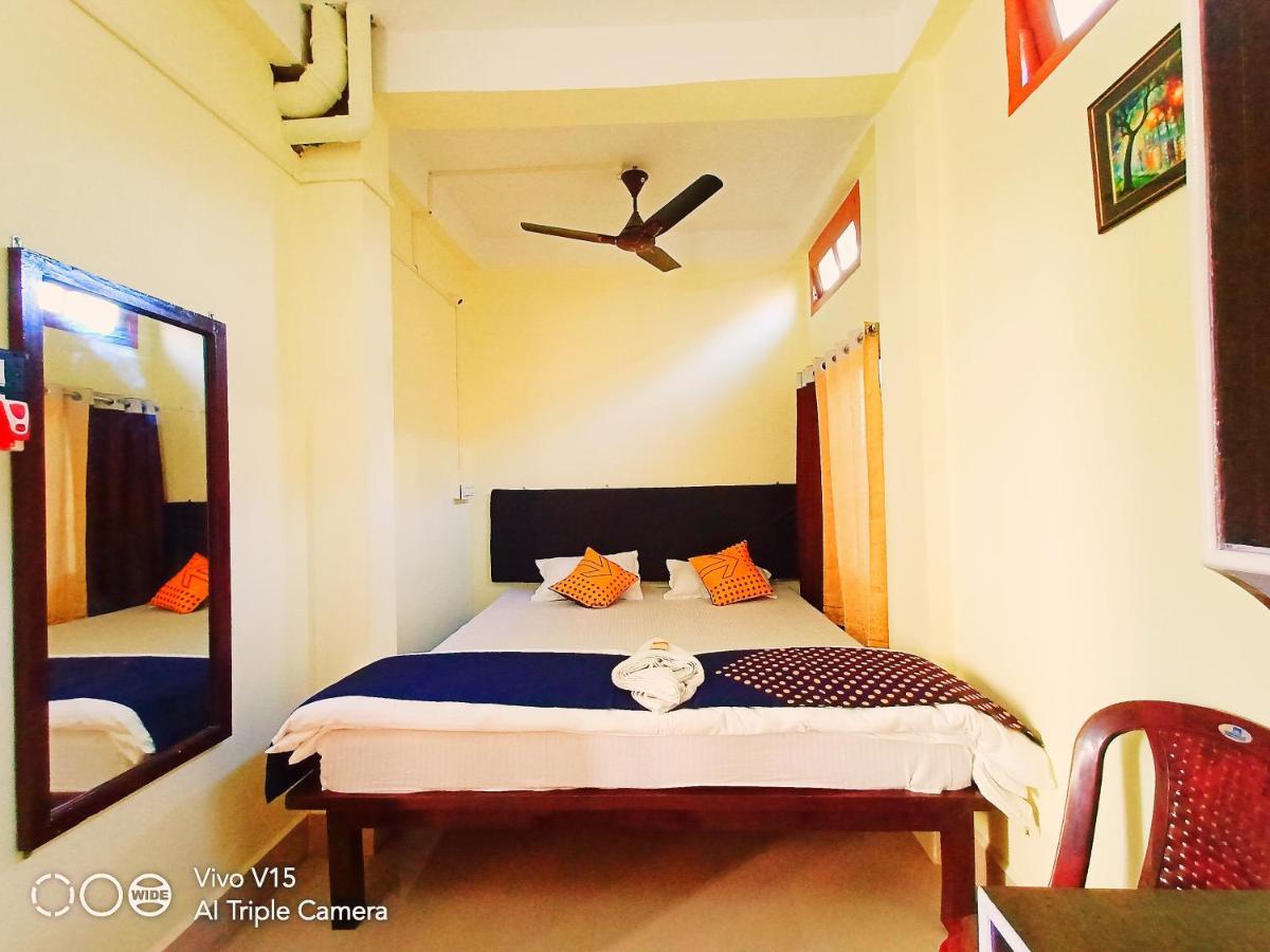 Hotel Executive Bongaigaon Exterior photo